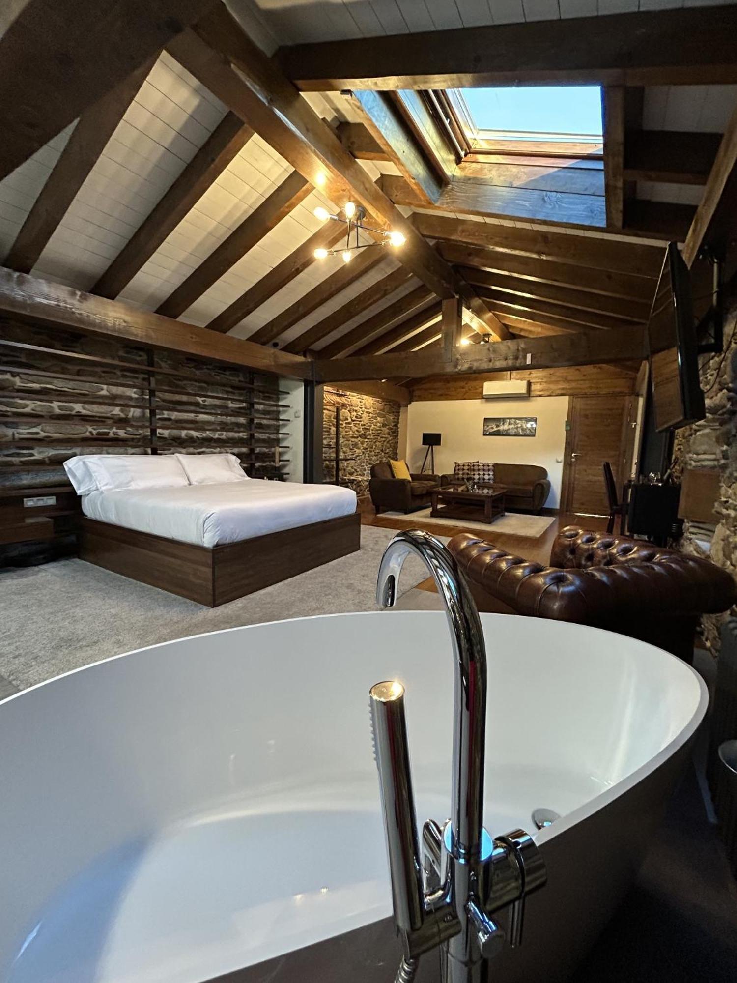 Bed and Breakfast Mas Farner - Adults Only Льивия Номер фото